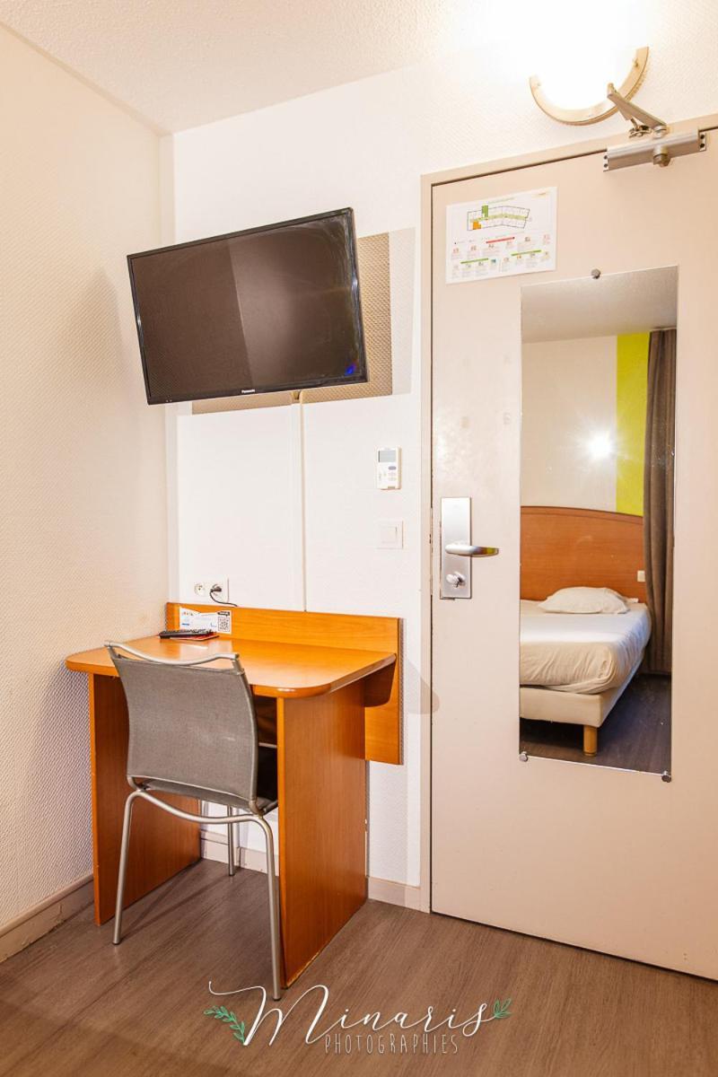 B Hotel Troyes Aeroport 拉查佩里圣鲁 外观 照片